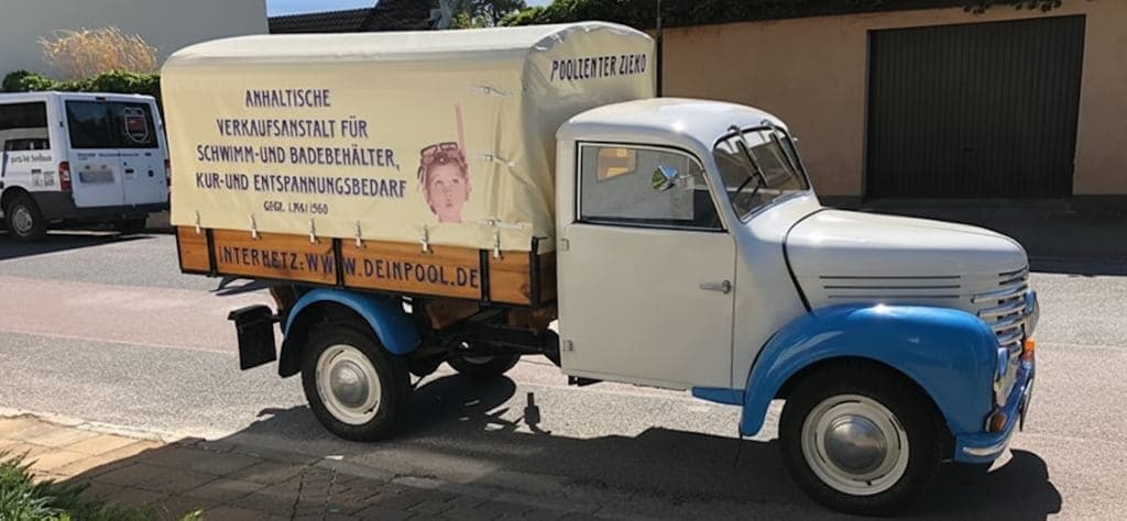 framo-barkas-deinpool-oldtimer Framo des Poolcenters von der Seite