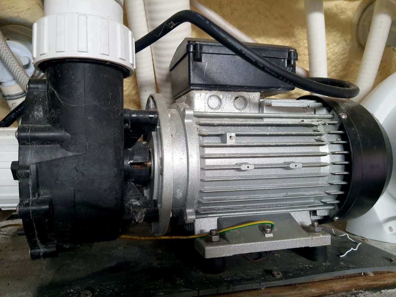 whirlpoolpumpe Whirlpoolpumpe im eingebauten Zustand